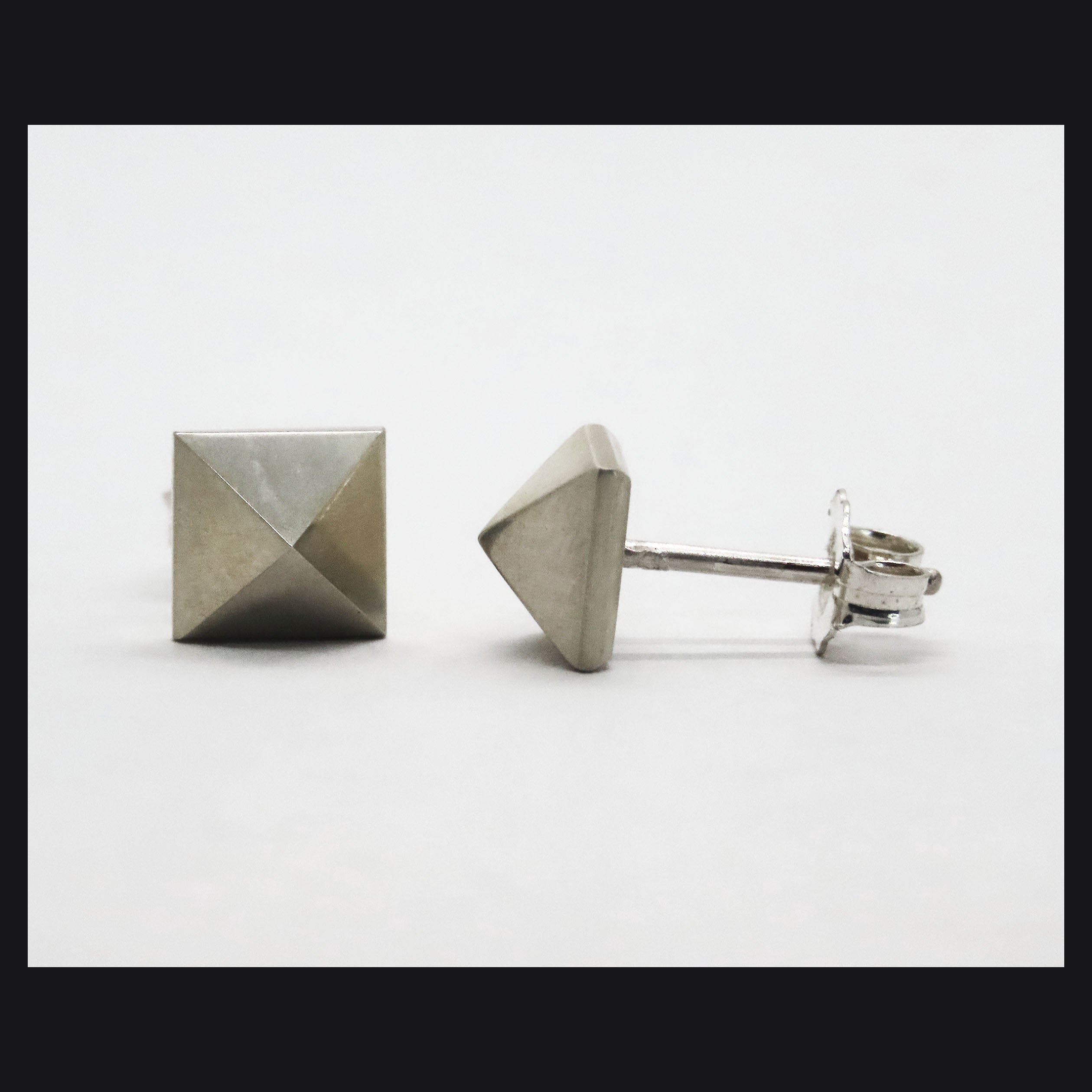Pyramid Studs