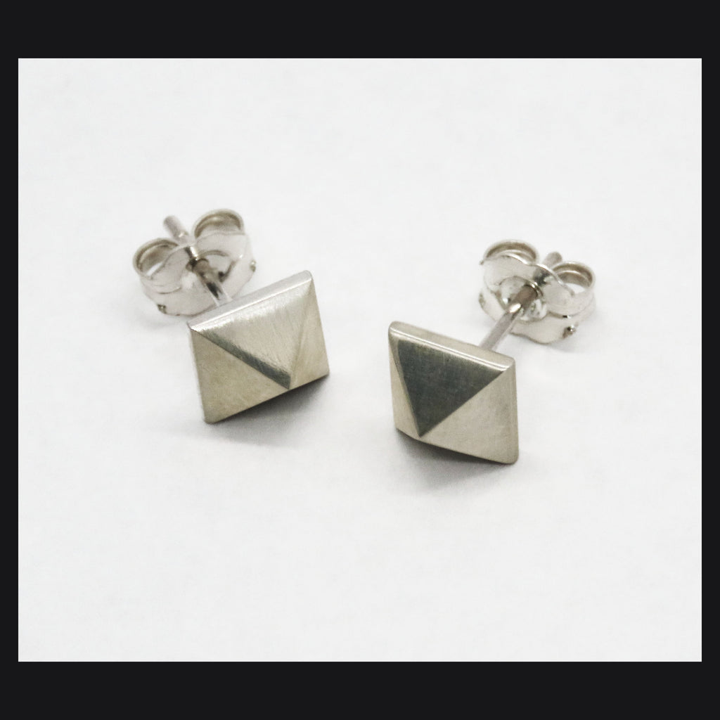 Pyramid Studs