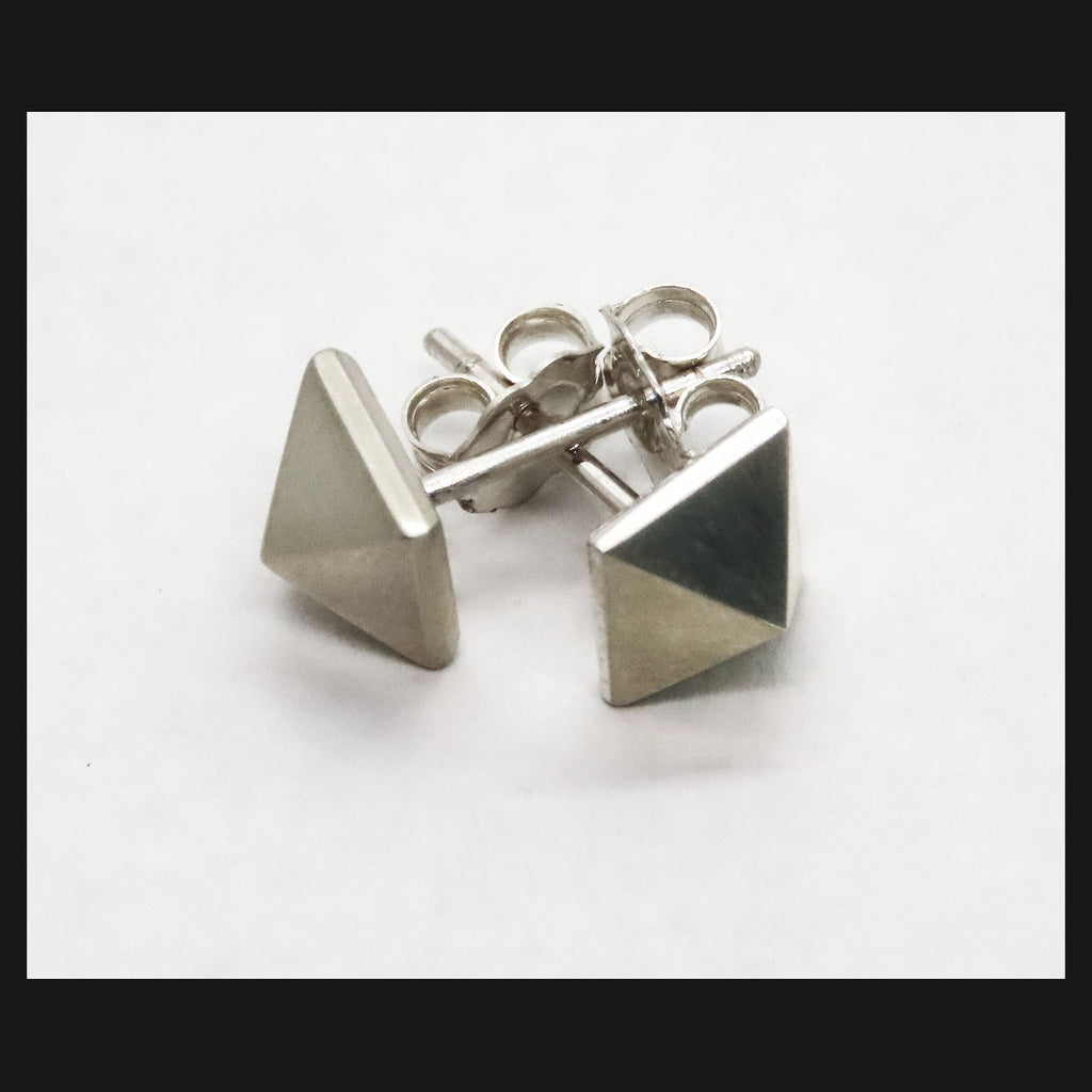 Pyramid Studs