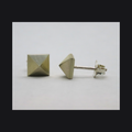 Pyramid Studs