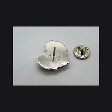 Load image into Gallery viewer, Wicked Heart Pin
